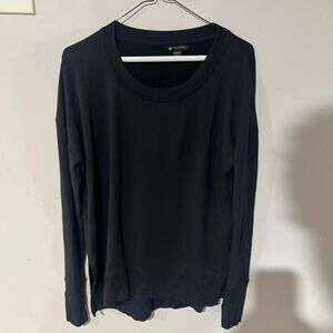 Black long sleeve top longsleeve